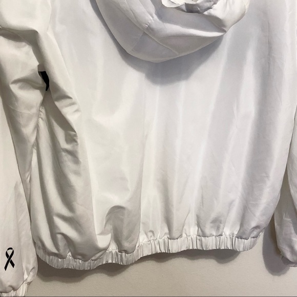 ➕ Forever 21 Plus Fighter Breast Cancer Awareness Windbreaker Hooded Pul… - Picture 10 of 12